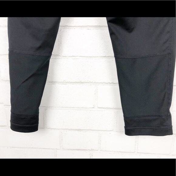 Nike Capris Dri-Fit Size Small - Picture 6 of 8